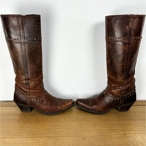 ARIAT‎ Leather Cowboy Cowgirl Boots Studded Distressed Snip Toe Western Riding