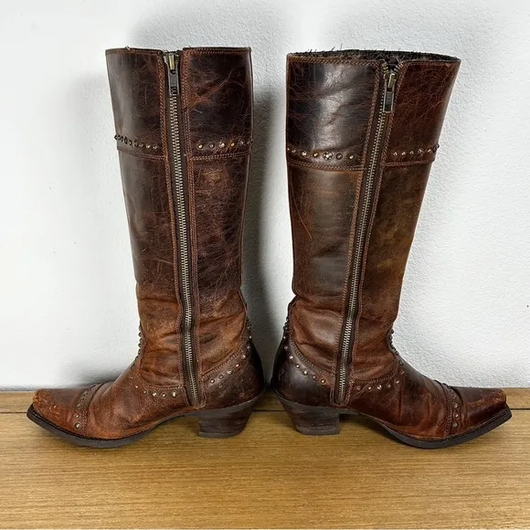 ARIAT‎ Leather Cowboy Cowgirl Boots Studded Distressed Snip Toe Western Riding