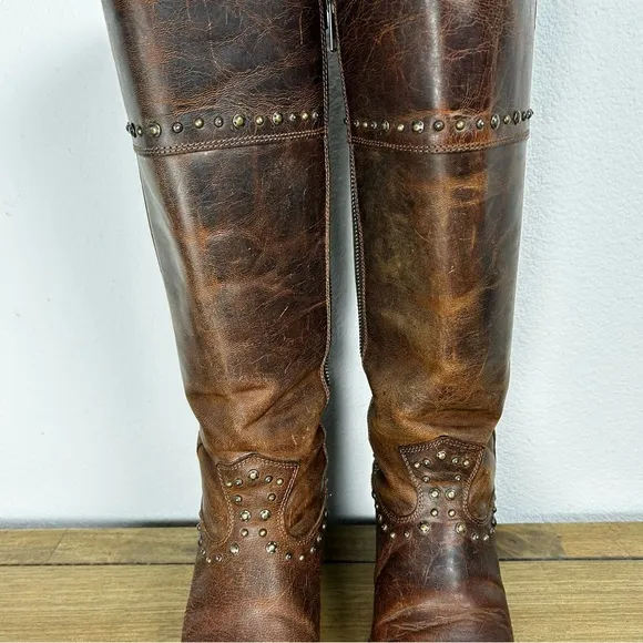 ARIAT‎ Leather Cowboy Cowgirl Boots Studded Distressed Snip Toe Western Riding