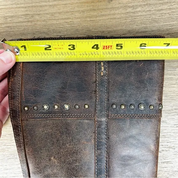 ARIAT‎ Leather Cowboy Cowgirl Boots Studded Distressed Snip Toe Western Riding