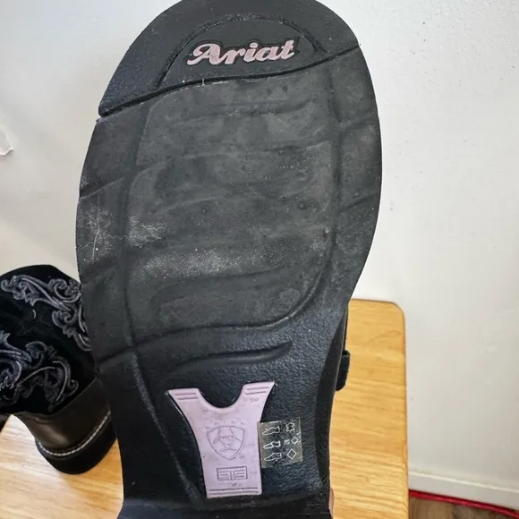 Ariat Women's Fatbaby Il Western Boots Size 9.5B