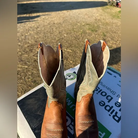 Ariat Women’s riding western boots