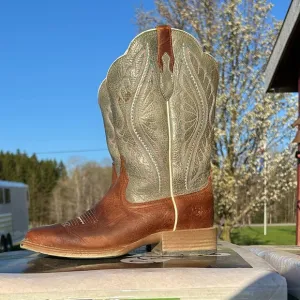 Ariat Women’s riding western boots