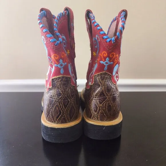 Ariat Youth Tombstone Skull Embroidered Cowboy Western boots Sz.12 (Little Kids)