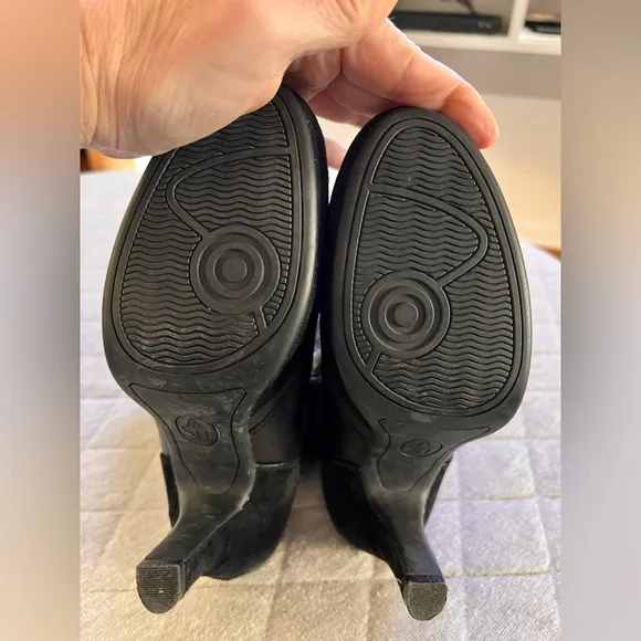 ASH Sz EU 39 US 8.5 Black Leather Suede Heeled Ankle Boots Originally $325