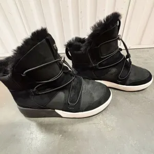 AU‎ &amp; MU AUMU Australian Sheepskin BOOTS Sneakers EU 40