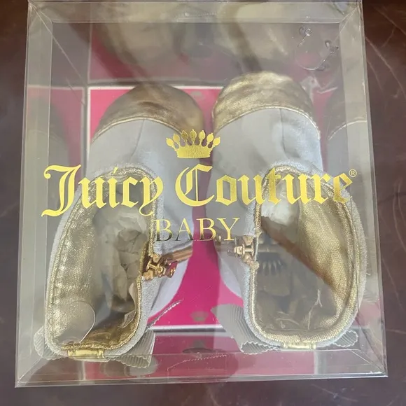 Authentic JUICY COUTURE Suede Leather Old Fashion Gold Zipper Back Boots