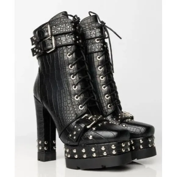 Azalea Wang Dolls Kill Ankle Boots Black Vegan Crocodile Heels Studded NWOB 8.5