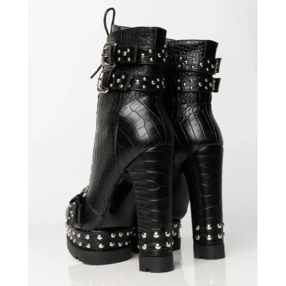 Azalea Wang Dolls Kill Ankle Boots Black Vegan Crocodile Heels Studded NWOB 8.5