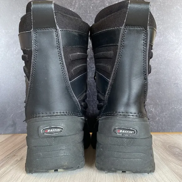 Baffin Polar Proven - Boys size 4. Excellent used condition.