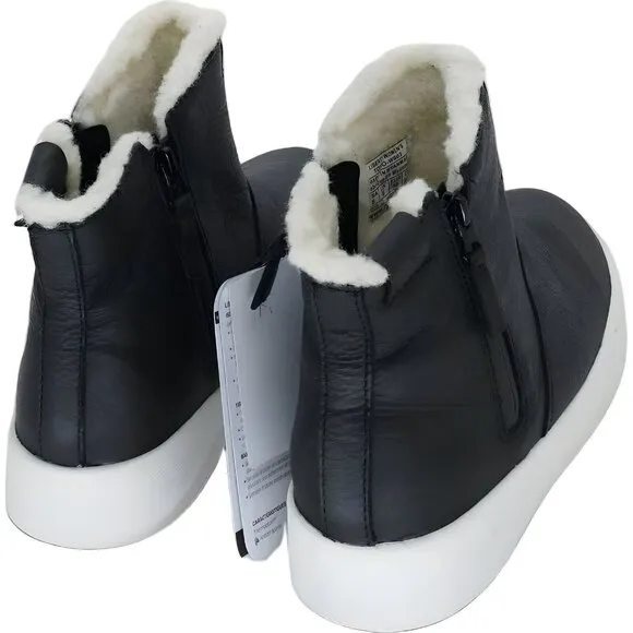Baffin Women's Liberty Waterproof Winter Snow Boot Black Size 8