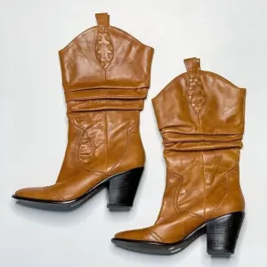 BCBGeneration Western Boots Tan Leather Ruched Calf Size 8.5B Block Heel