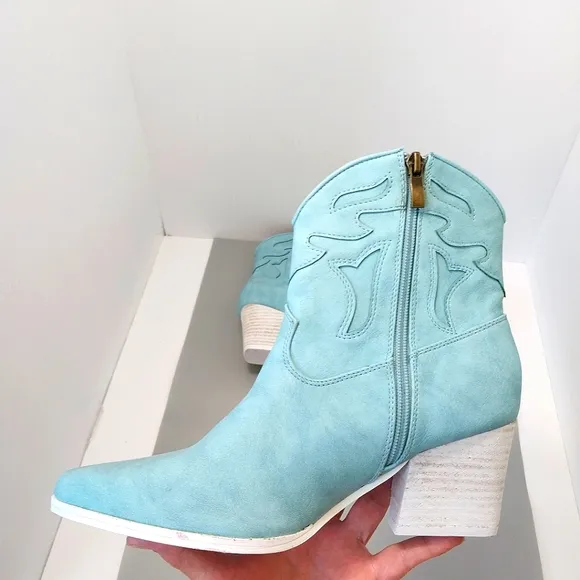 Beast Fashion Hazel Western Bootie, Size 7.5 NWT‎