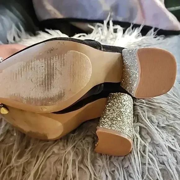 Betsey Johnson Casey Glitter heel boots. Size 6