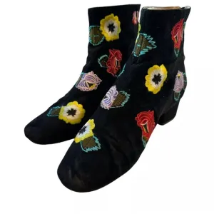 Betsey Johnson Women's Twiggy Black Floral Suede Embroidered Chelsea Boots 7.5