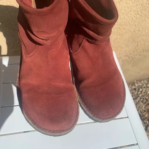 Birkenstock Luton port wine suede boots size 37 L