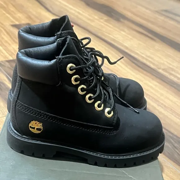 Black Timberland boots / toddler boy size 10/ like new