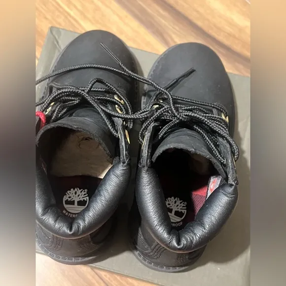 Black Timberland boots / toddler boy size 10/ like new