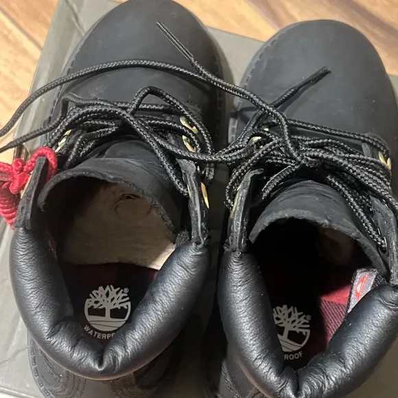 Black Timberland boots / toddler boy size 10/ like new