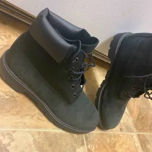 Black waterproof timberland boots