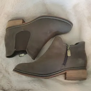 Blonde Waterproof genuine leather booties. Size 6 1/2 M.