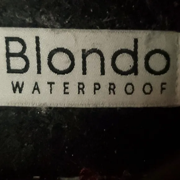 Blonde Waterproof genuine leather booties. Size 6 1/2 M.