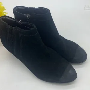 Blondo Black Waterproof Suede Ankle Boots Size 7 Made in Canada BAB3251D