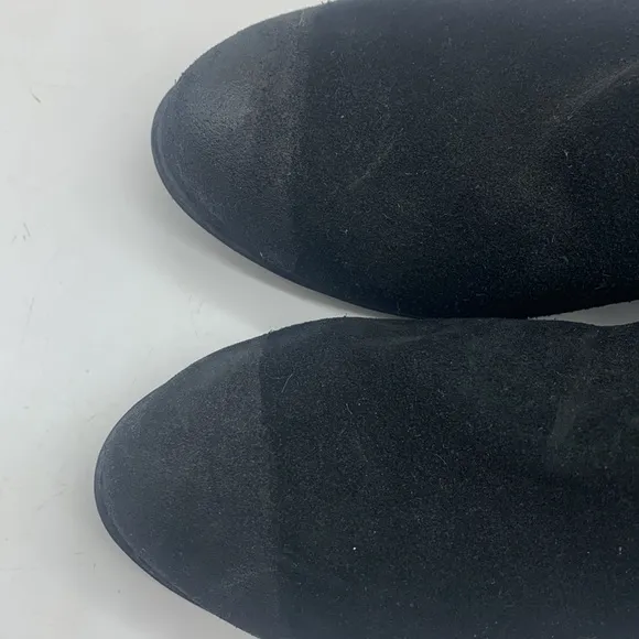 Blondo Black Waterproof Suede Ankle Boots Size 7 Made in Canada BAB3251D