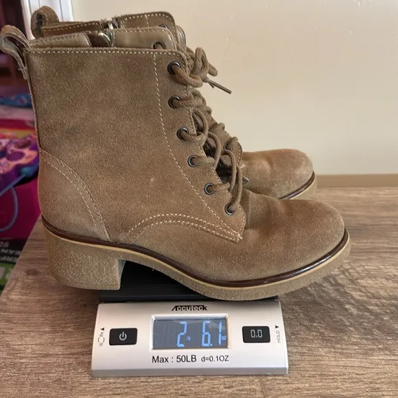 Blondo Light Brown Suede Leather Boots Women’s Size 9.5 Chunky Heel Waterproof