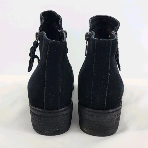 Blondo Linda Suede Waterproof Bootie in Black Size 8.5