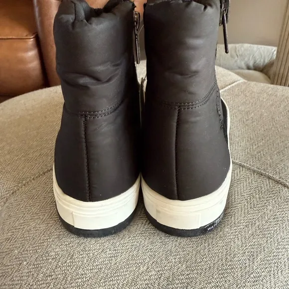 Blondo Samarie Waterproof Quilted Platform Boots - Size 7