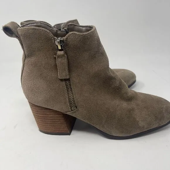 Blondo Women's Block Heeled Waterproof Suede Brow Ankle Boots Size 7.5