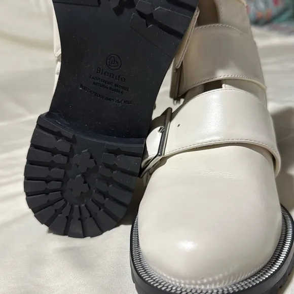 Blondo Women’s Camila Waterproof Moto Buckle Biker Bootie in Ivory/Off White