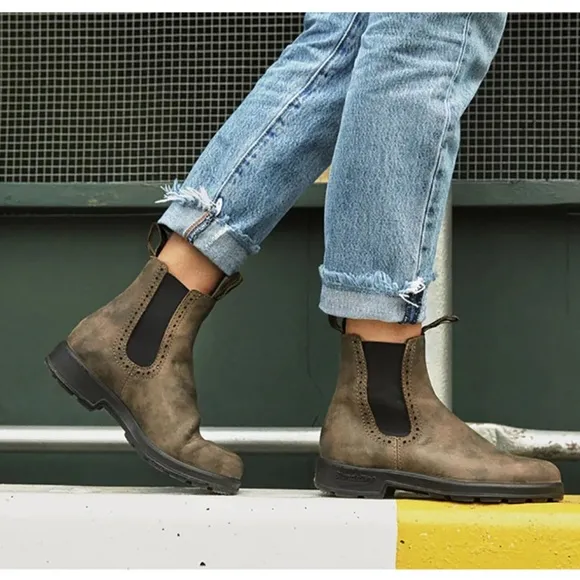Blundstone 1351 High Top Chelsea Boots Women's 9.5 Rustic Brown