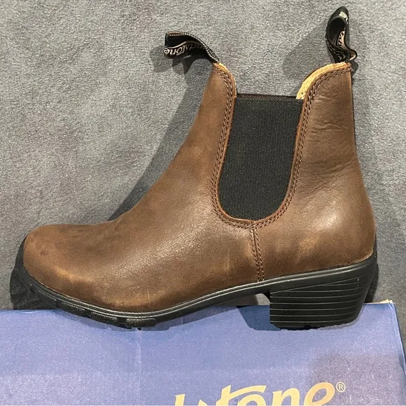 Blundstone Women’s Leather Boots Antique Brown Size 9.5 US