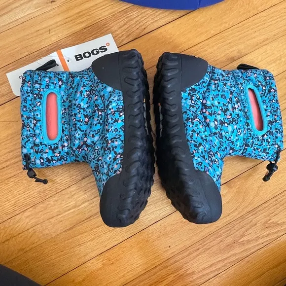 Bogs - B-Moc Snow Adventure Kids 5 Kids NWT