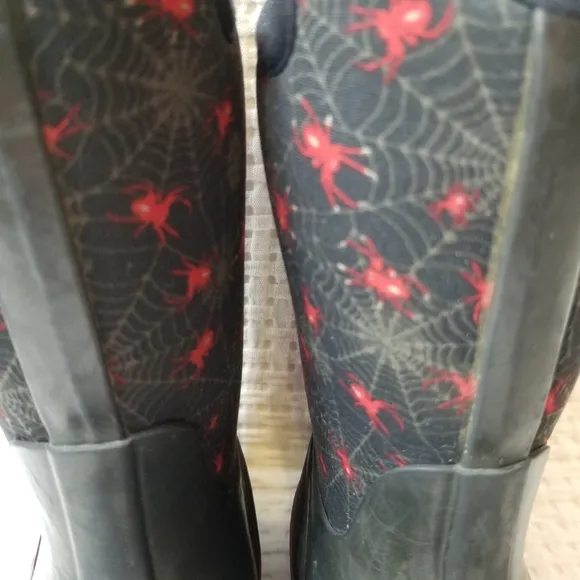 Bogs Classic Creepy Crawl Waterproof Insulated Boots