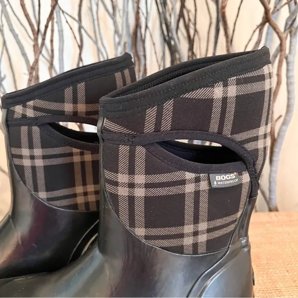 BOGS Plimsoll Plaid Mid Calf Insulated Waterproof Boots Size 10 Women’s