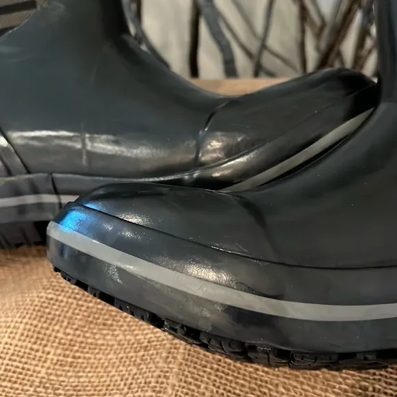 BOGS Plimsoll Plaid Mid Calf Insulated Waterproof Boots Size 10 Women’s