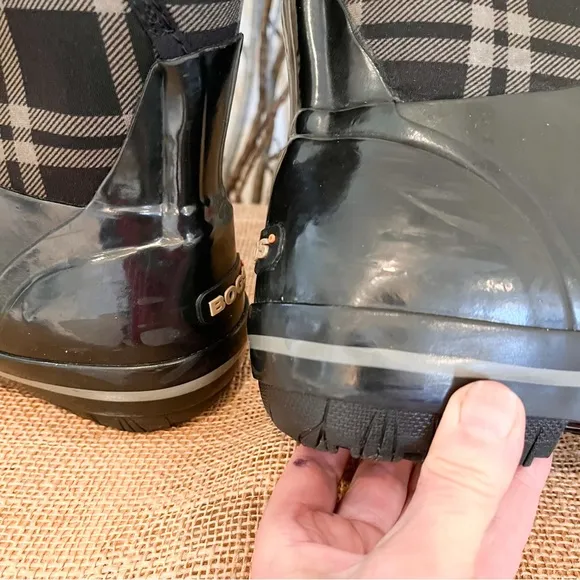 BOGS Plimsoll Plaid Mid Calf Insulated Waterproof Boots Size 10 Women’s
