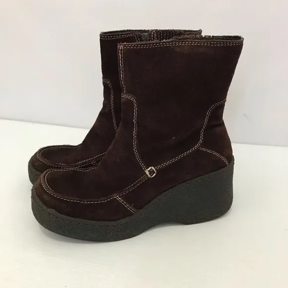 Bongo Platform Brown Suede Boots Size 8.5