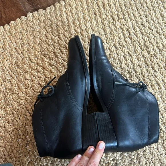 Bootalinos 90s Women’s 8.5 Katy Lace Up Black Leather Chukka Boots Academia