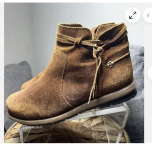 Born Boots Womens 11 /43 M Wynter Ankle Bootie Brown Leather Side Zip Distressed