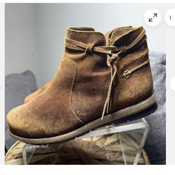 Born Boots Womens 11 /43 M Wynter Ankle Bootie Brown Leather Side Zip Distressed