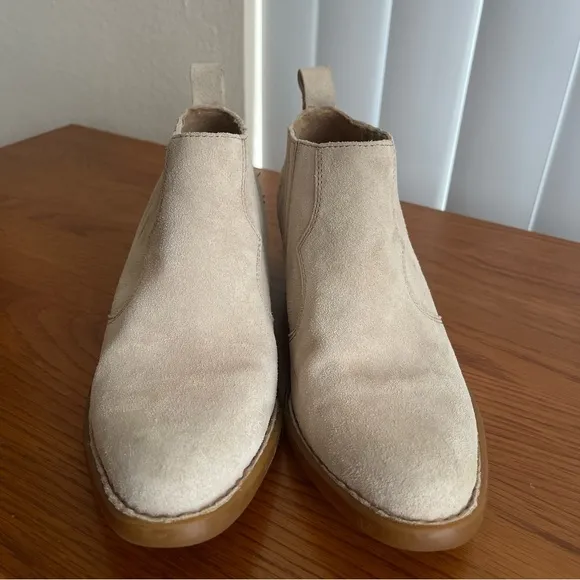 Born Wasatch Suede Ankle Boots Natural Sand Size 8