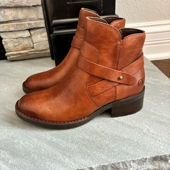 BORN Women's Size 6 Tori Comfort Brown Leather Ankle Booties Boots NIB