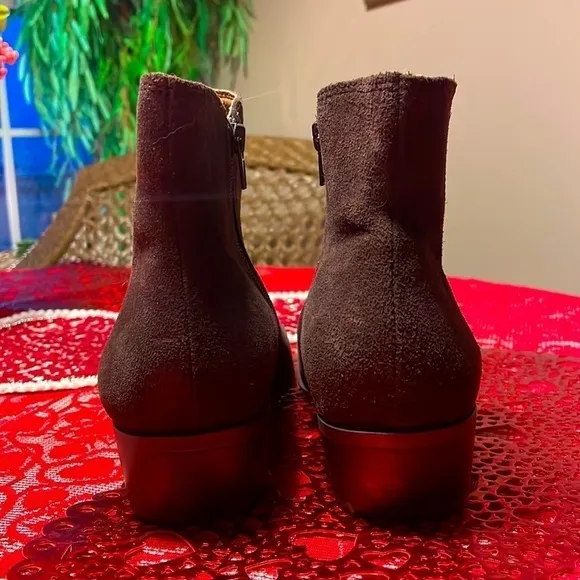 Brand New Lucky Brand Genuine Suede Slip On Brown Ankle Boots