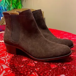 Brand New Lucky Brand Genuine Suede Slip On Brown Ankle Boots