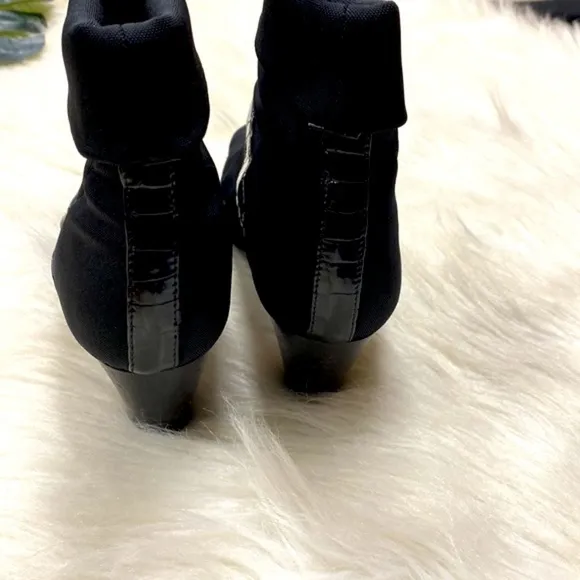 Brighton size 6 medium black kitten heel ankle boots