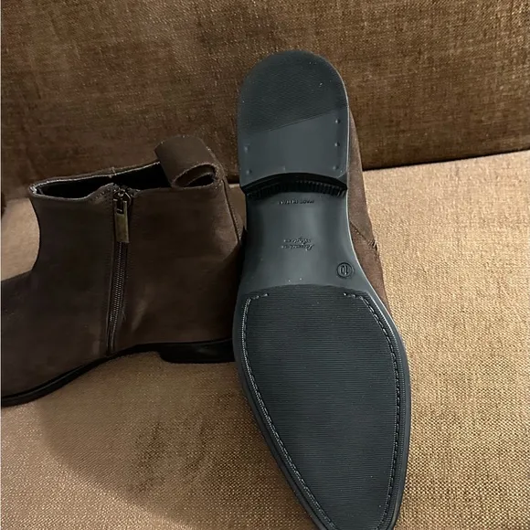 BRUNO MAGLI brown suede boots size 10M. Never Worn.